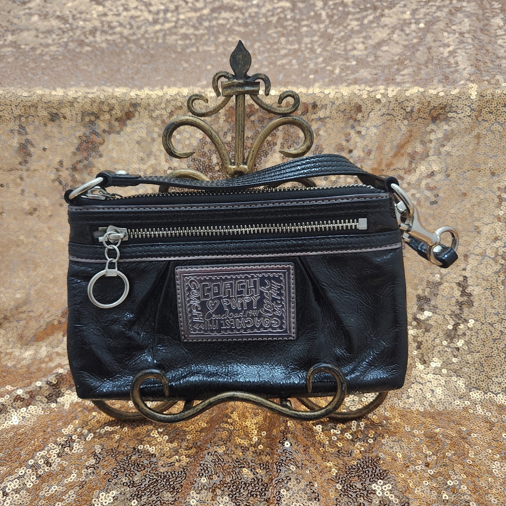 Coach Poppy Black Patent Leather Wristlet